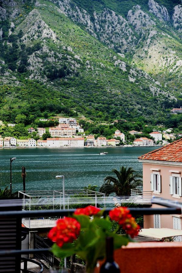 Apartments Martiva Kotor Exteriör bild